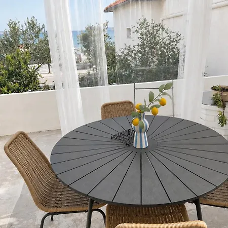 Apartamento Fijersa - Serene Seaview Retreat