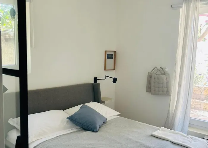 아파트 Fijersa - Serene Seaview Retreat