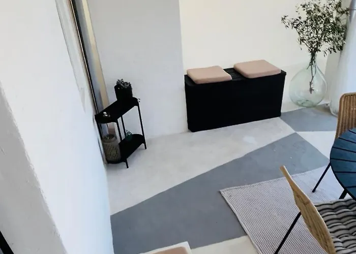 아파트 Fijersa - Serene Seaview Retreat